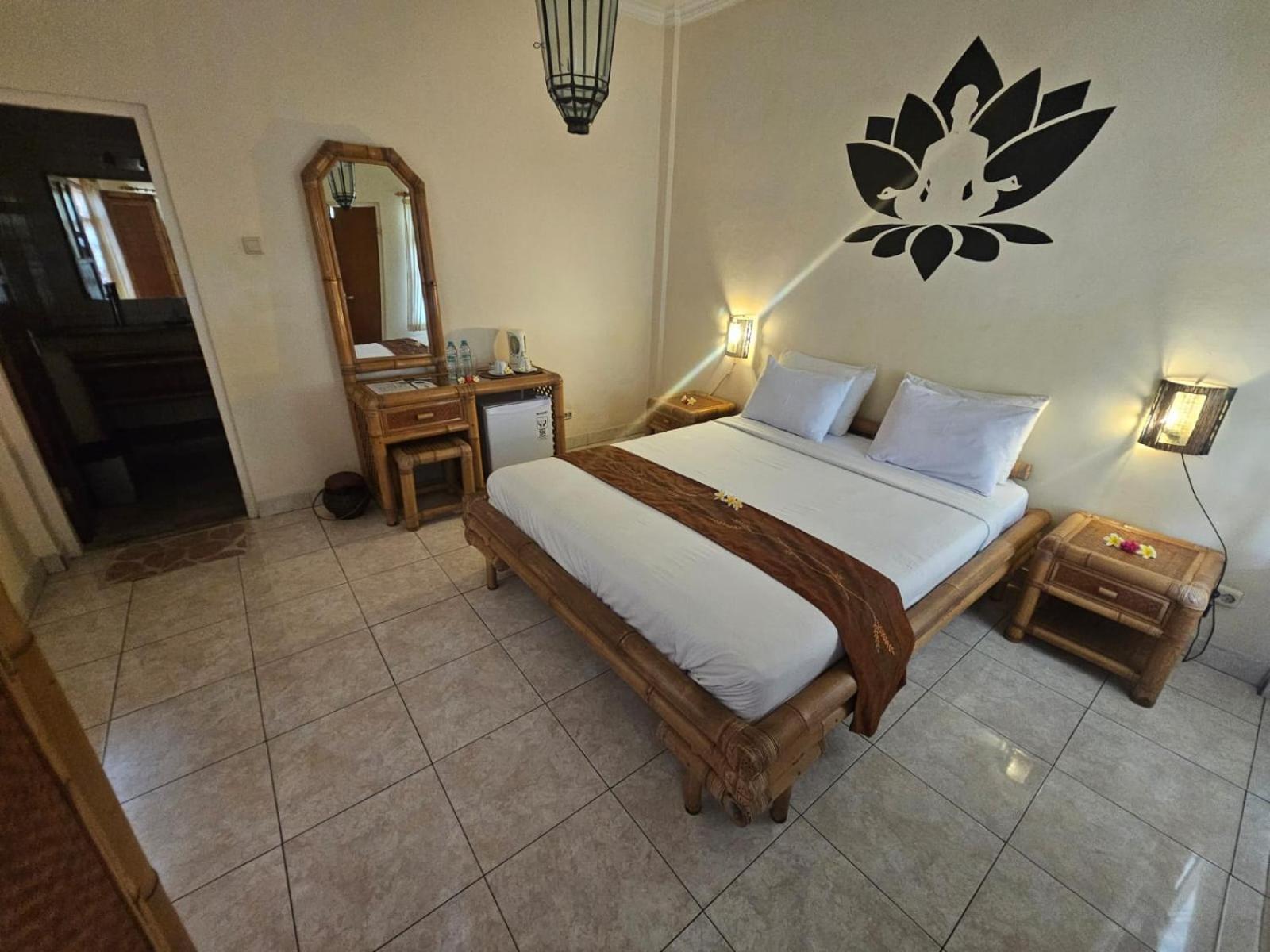 Hotel Chonos Ловина Экстерьер фото