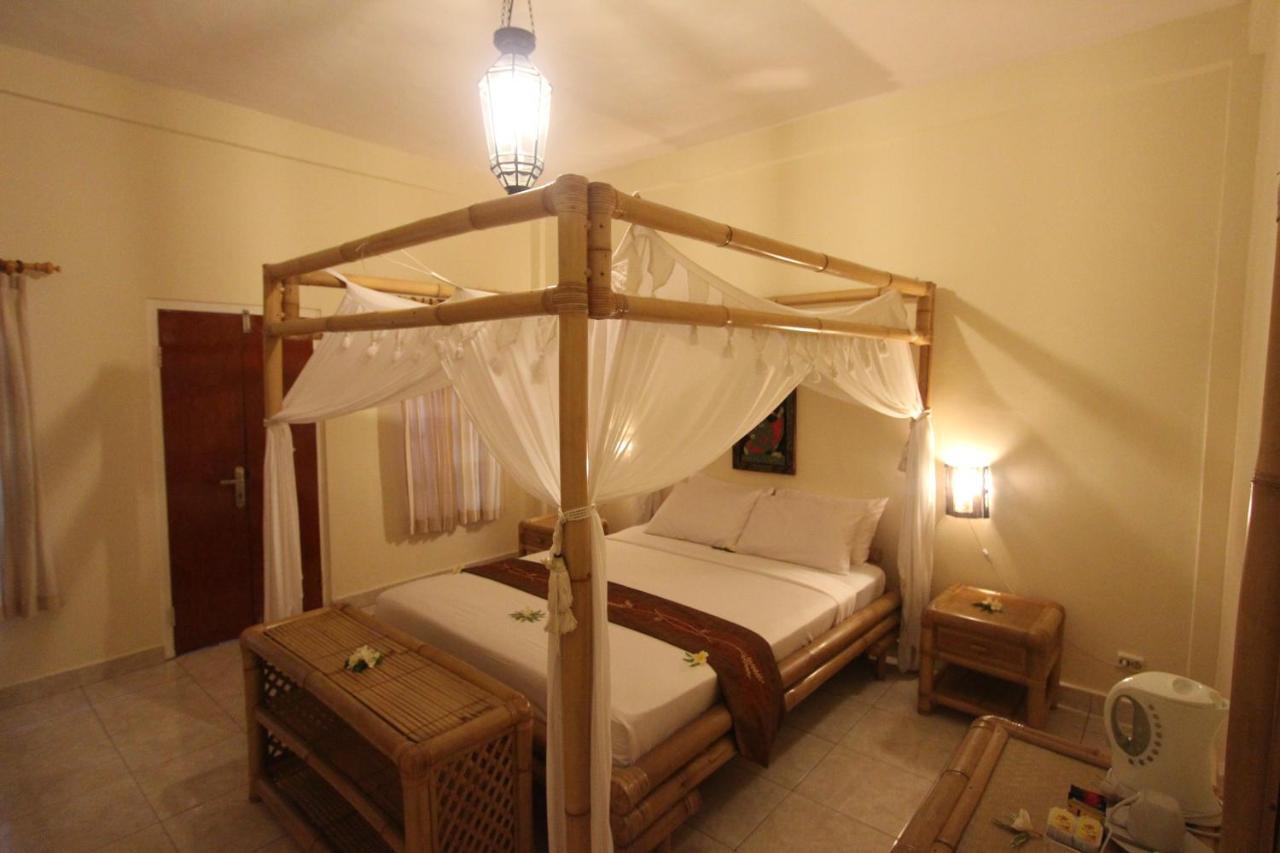 Hotel Chonos Ловина Экстерьер фото